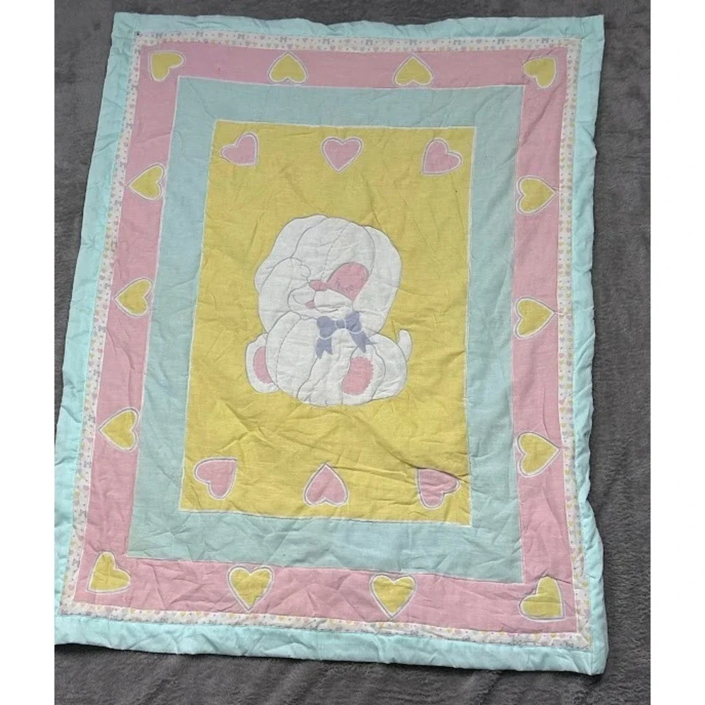 Vintage Baby Blanket – Bunny with Hearts – Pastel Colors – 80s/90s Cotton Quilt